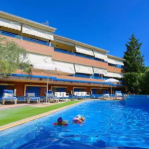 Philoxenia Village Hotel-studios Aparthotel